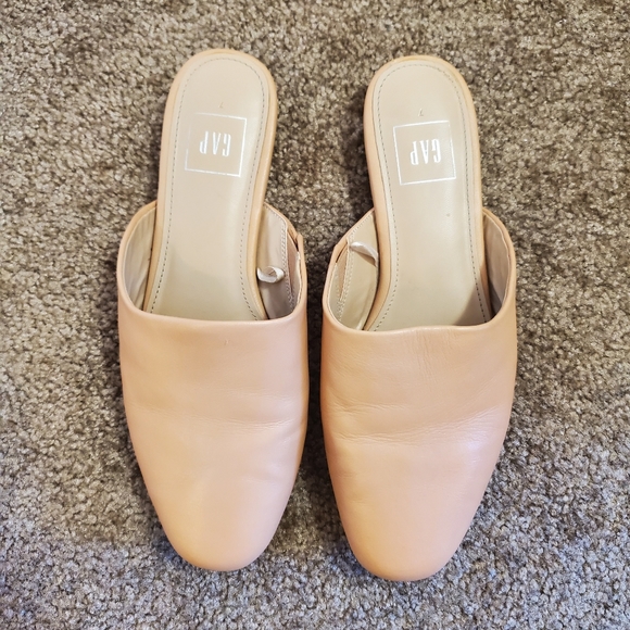 Gap Nude Beige Leather Slip on Slides Mules - Picture 6 of 8